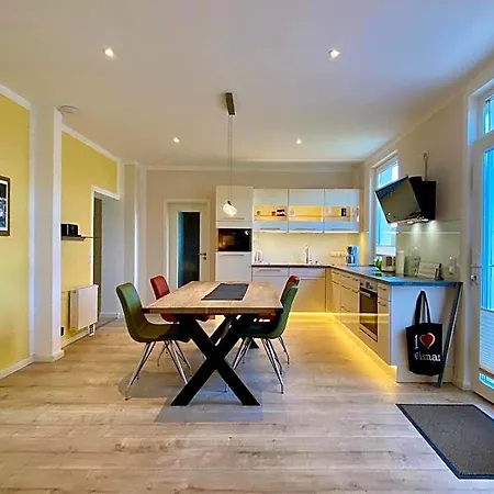 Yourhomewismar Hotell