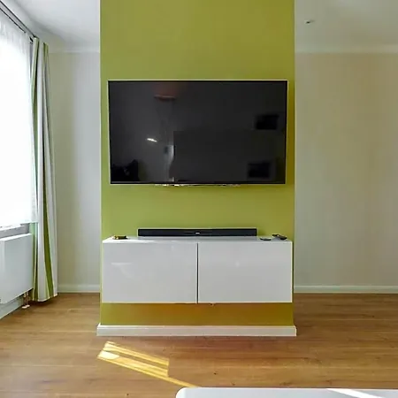Yourhomewismar Hotell